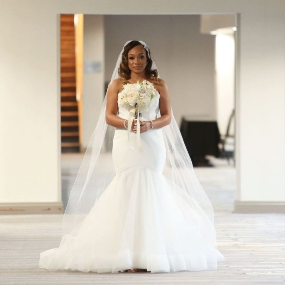 Enzoani Katalina wedding gown - Picture 5 of 7